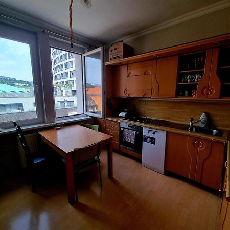 Big 4 Room Huge Apartment Братислава Екстериор снимка