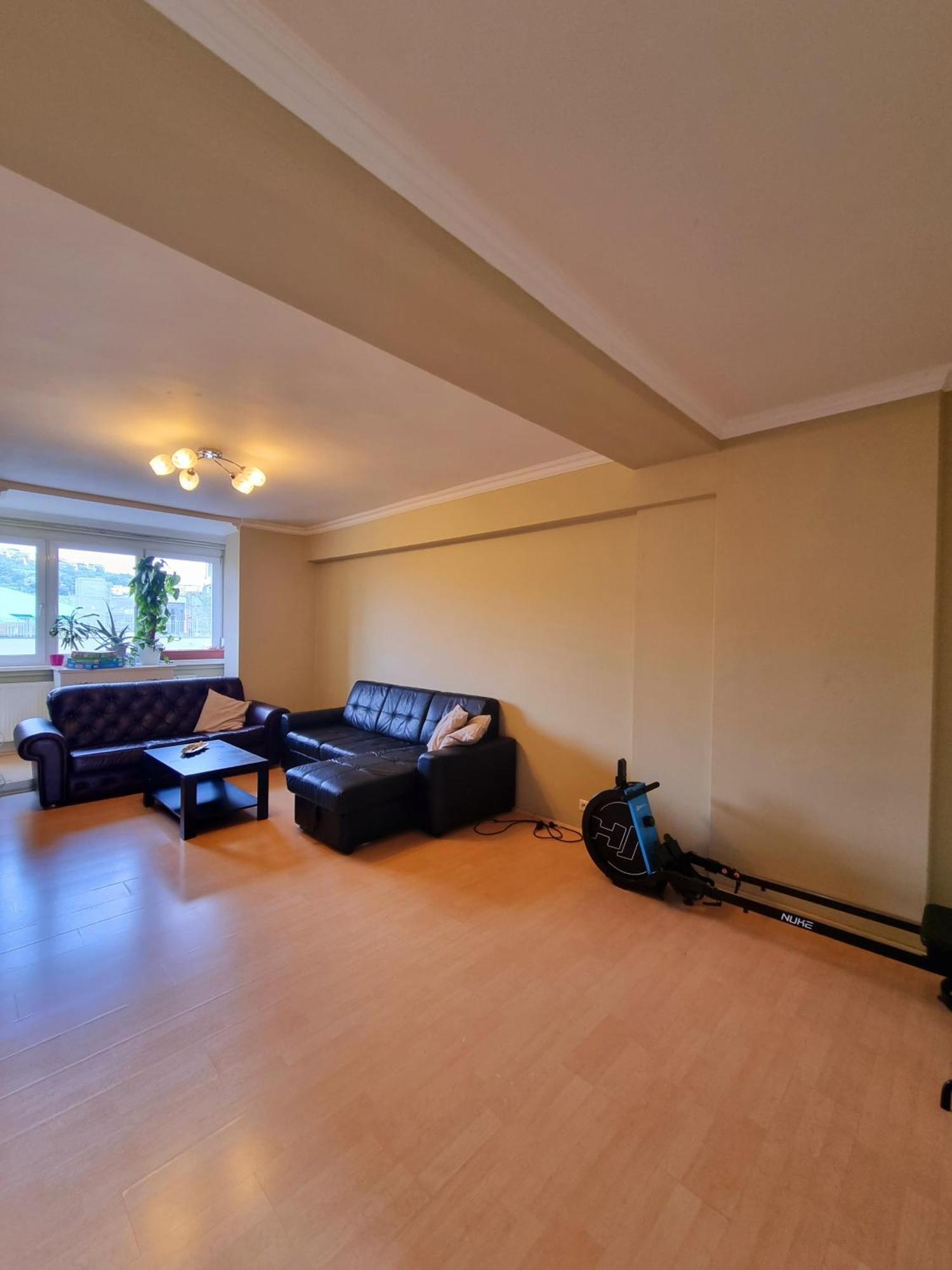 Big 4 Room Huge Apartment Братислава Екстериор снимка